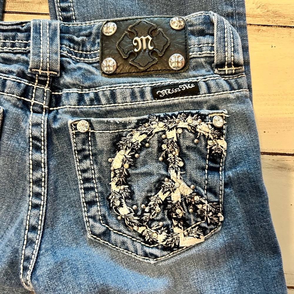 Miss Me Jeans Size 25 Boot Cut Peace Bling On Pockets